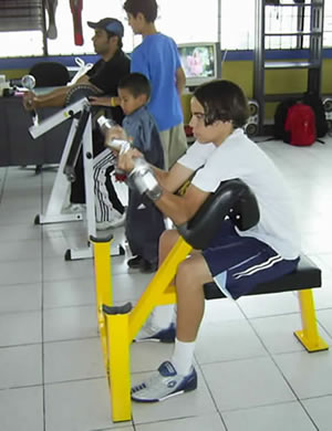 Proyecto - Terapia Física - Asohemo - UCR - 2005 - Gimnasio